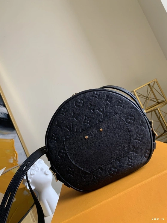 SOUPLE VUITTON LOUIS MM BOITE CHAPEAU 0823